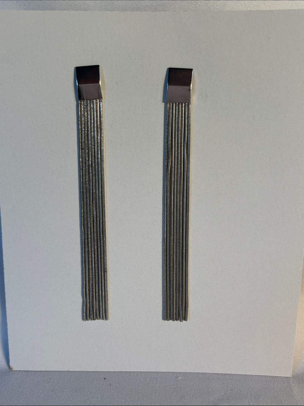 STUNNING BCBGMAXZRIA SILVER MULTI-CHAIN TASSEL DROP EARRINGS